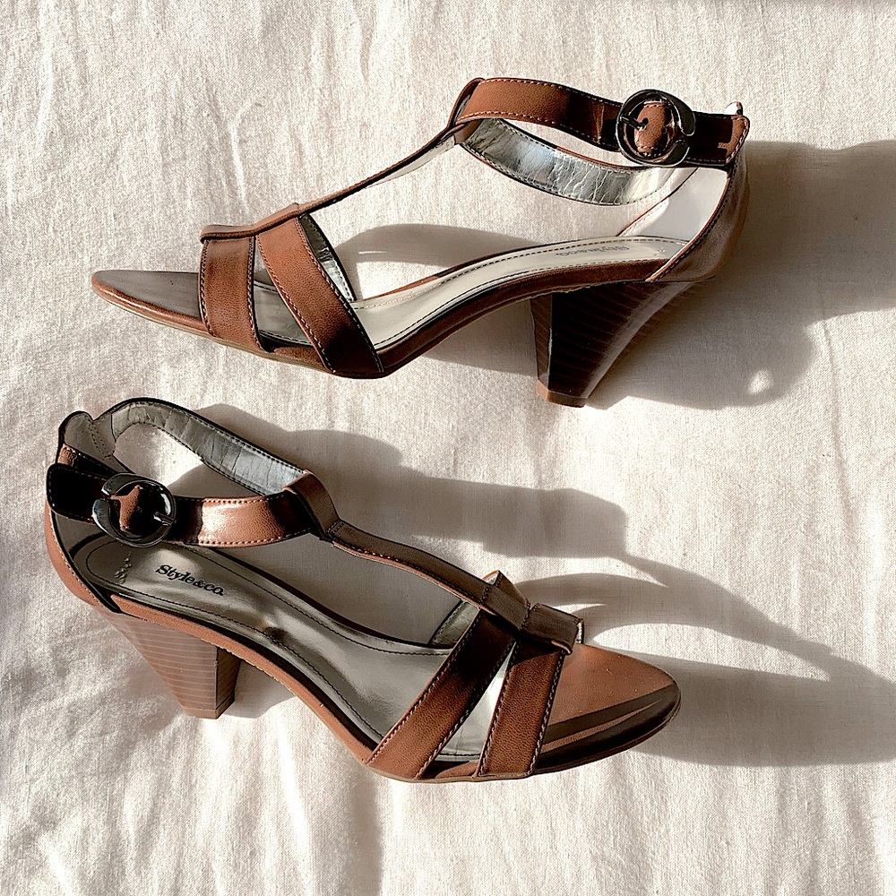 Style & Co. Heels • T-Strap • Brown Leather